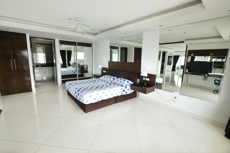 The Best Of View Talay 6