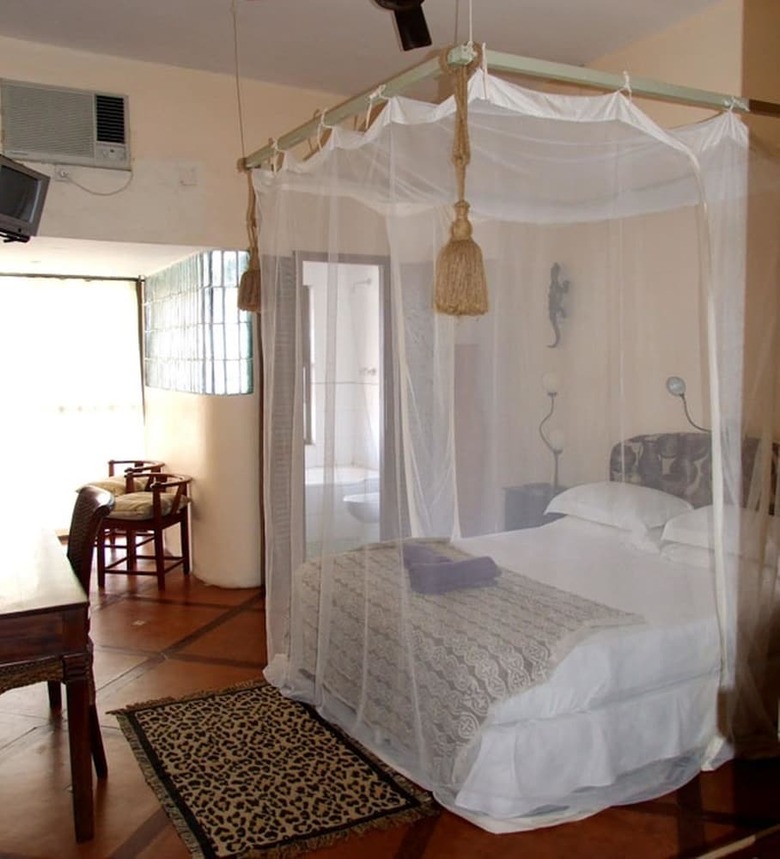 Catembe Gallery Hotel