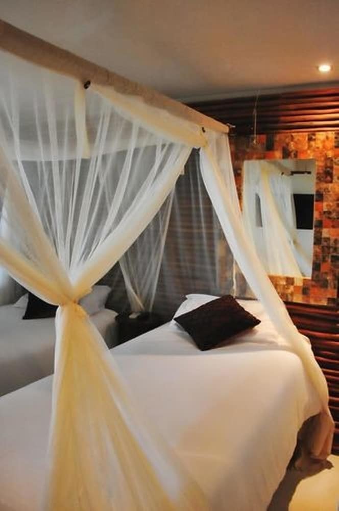 Catembe Gallery Hotel