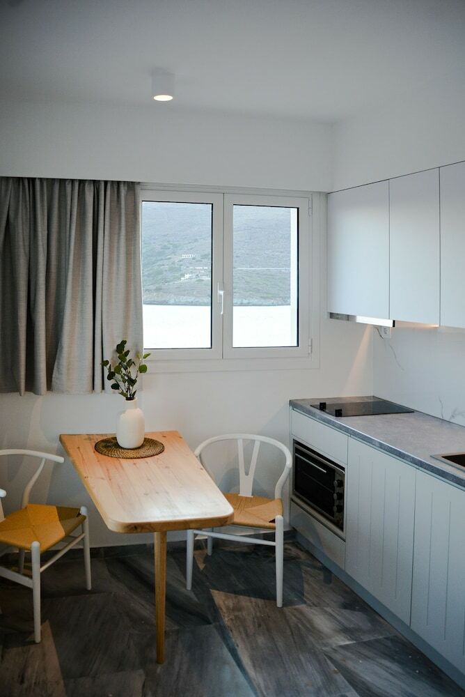 Pharos Apartments