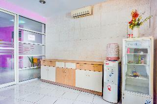 Motel Spot On 2214 Wisma Jampea