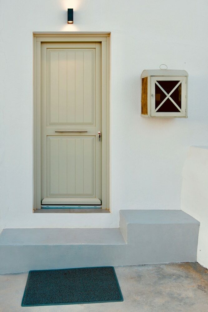 Hotel Aeris Suites