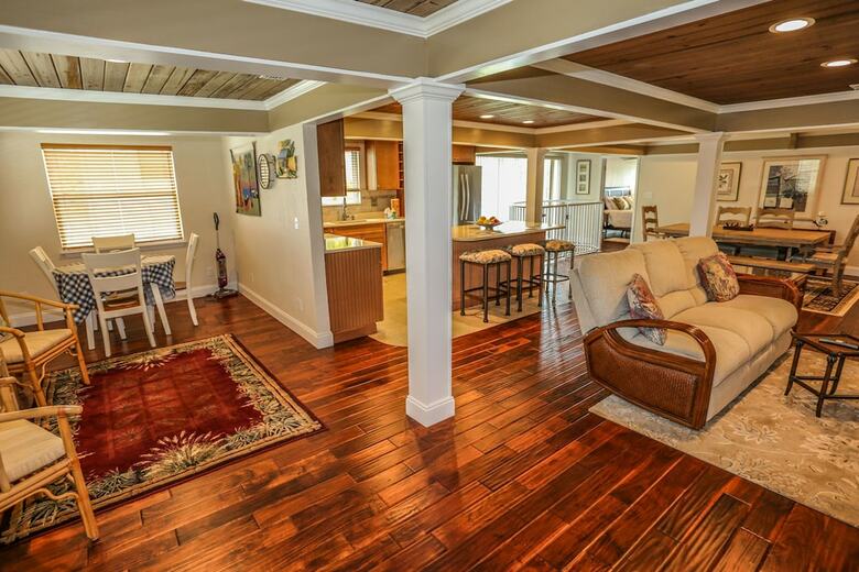 141 Coconut Dr. - M