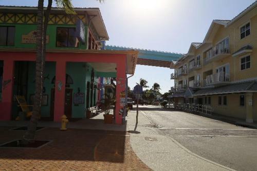 Harbor House 205