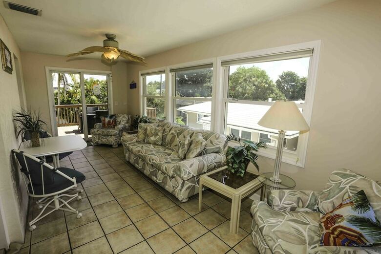 7973 Estero Both