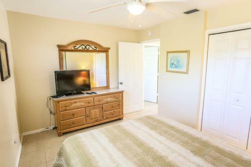106 Tropical Shores #4