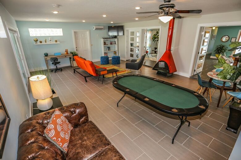7987 Estero Blvd