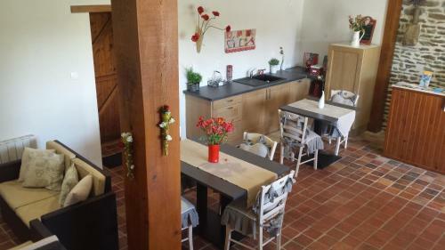 Bed & Breakfast La Bastide Du Moulin - Mont St Michel