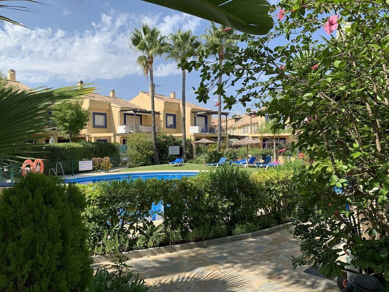 Hotel Tgs & Rumex Suites Banus