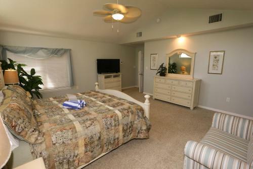 936 San Carlos