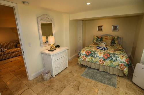936 San Carlos