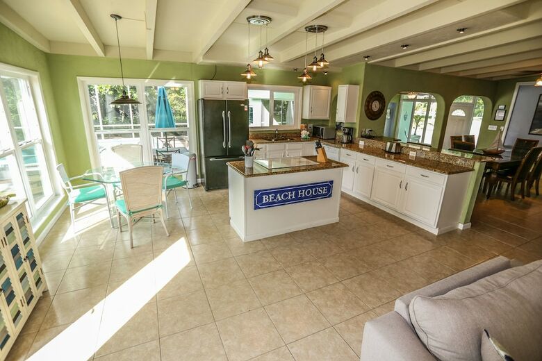 5670 Williams Dr. - M