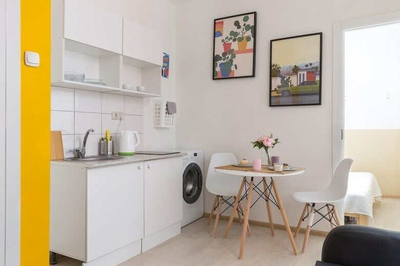 Redhouse Studio Apartment
