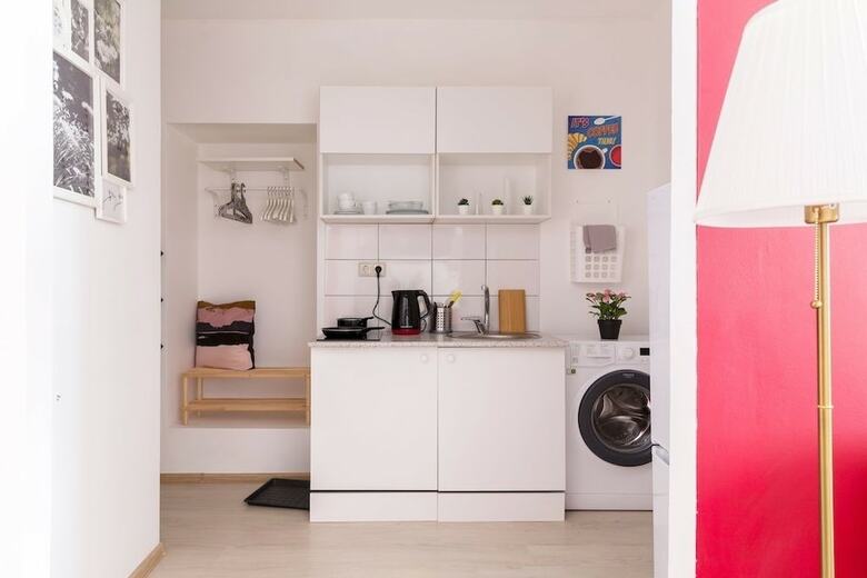 Redhouse Studio Apartment