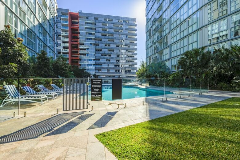 Sofun Apartment In Newstead