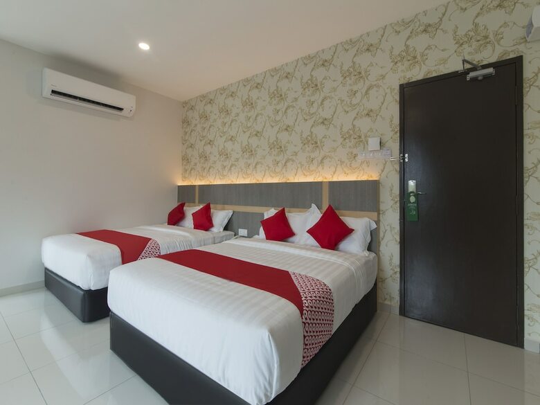 Oyo 44119 B&l Hotel