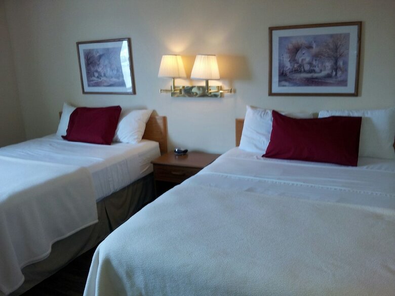 Hotel Eagle Peak Lodge & Cabins