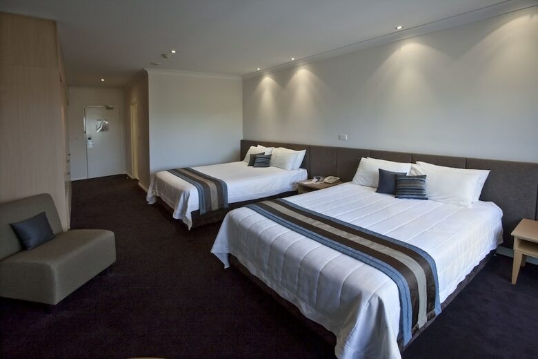 Hotel The Executive Inn