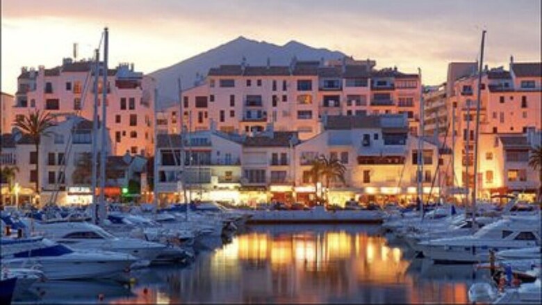 Marbella Beach Luxury Apartment