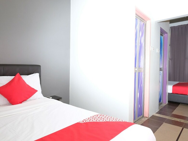 Oyo 89304 Elite Hotel