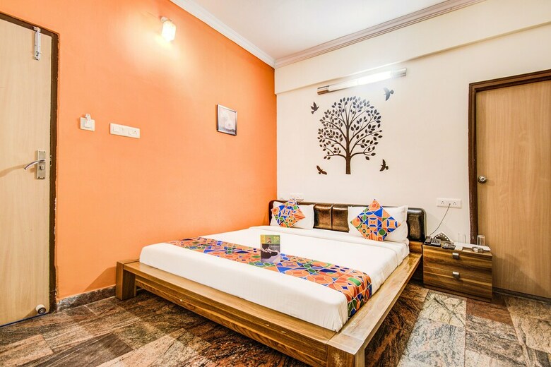 Hotel Fabexpress Goyal Residency