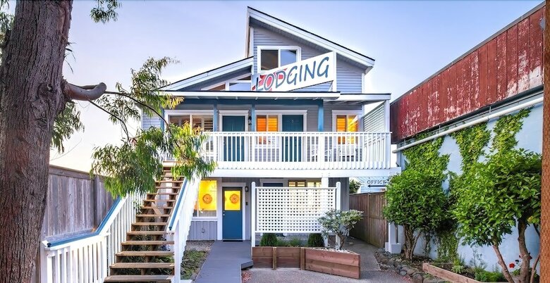 Hotel Bandon Marina Inn