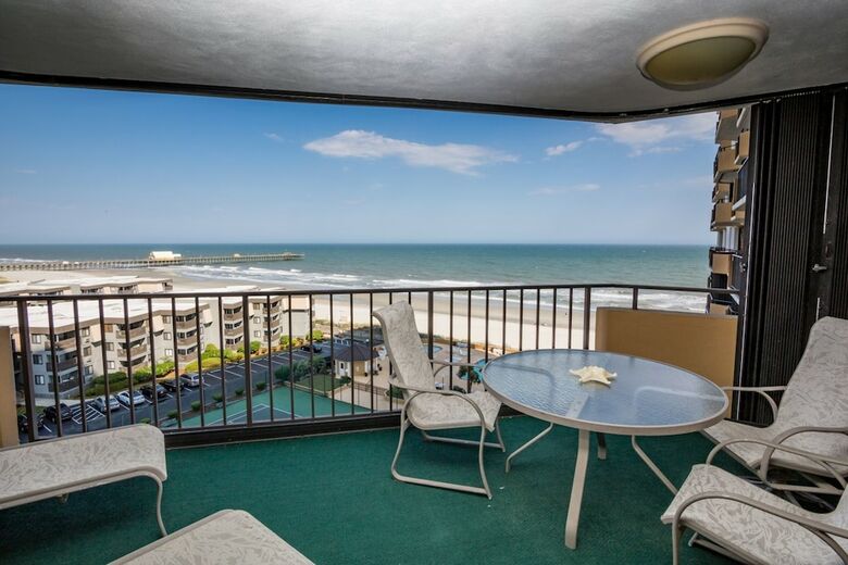 Maisons-sur-mer #608 Ocean Front