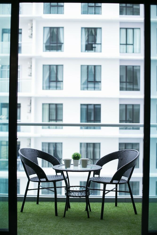 Apartamentos The Platino Johor Bahru