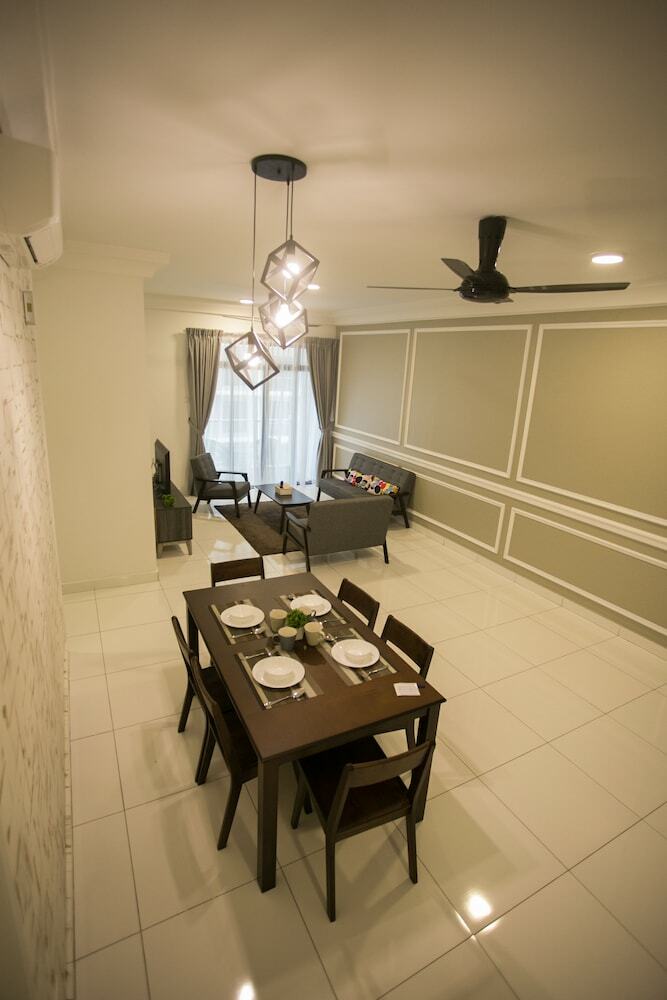 Apartamentos The Platino Johor Bahru