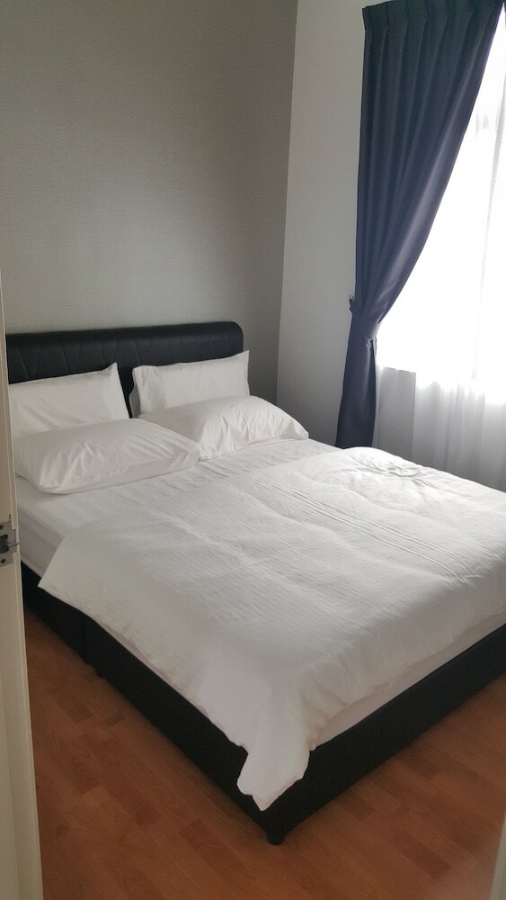 Apartamentos The Platino Johor Bahru
