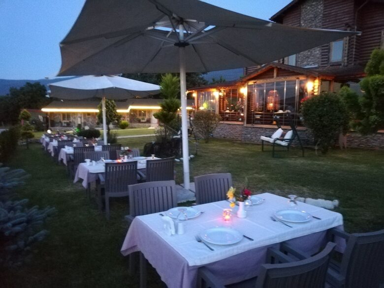 Hotel Lal Otel Restaurant