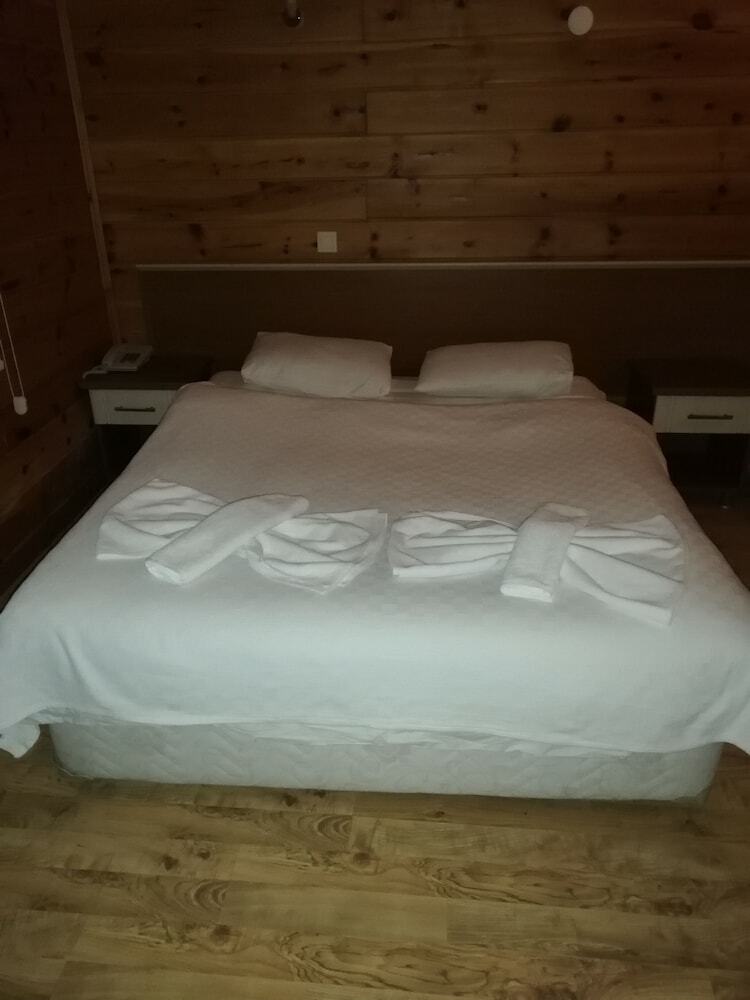Hotel Lal Otel Restaurant
