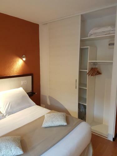 Hotel H�tel Les Gabarres