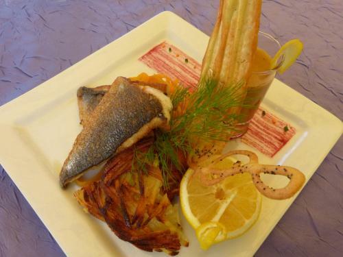 Logis Hotel Les Cedres