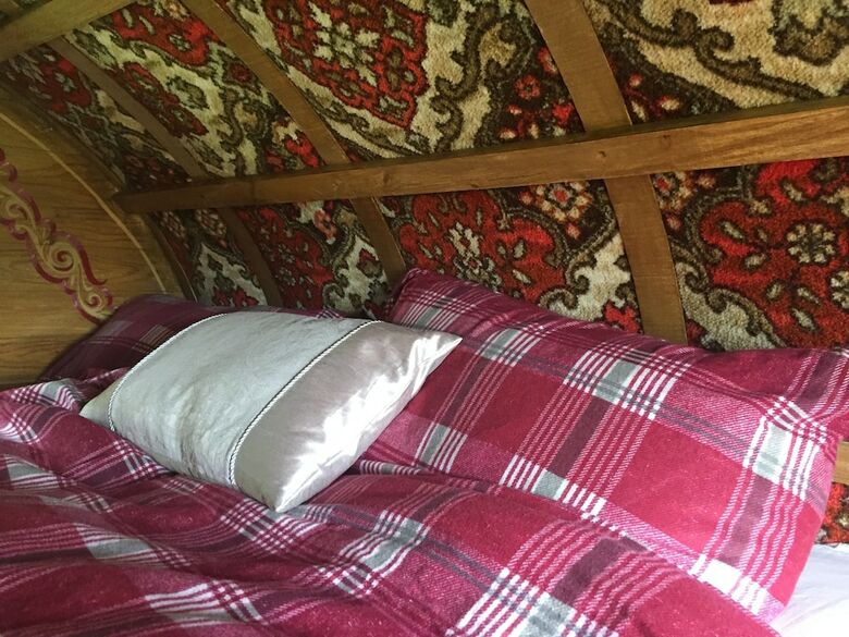 Islay @ Westcote Glamping-campsite