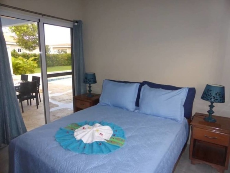 2 Bedroom Well Equipped Suitable Small Family