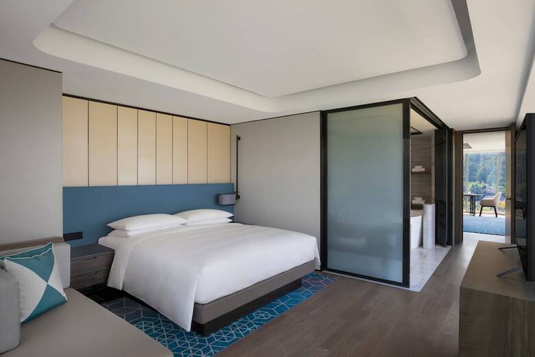 Xuzhou Marriott Hotel Lakeview