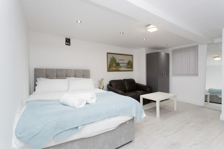 Calvin House Apartments