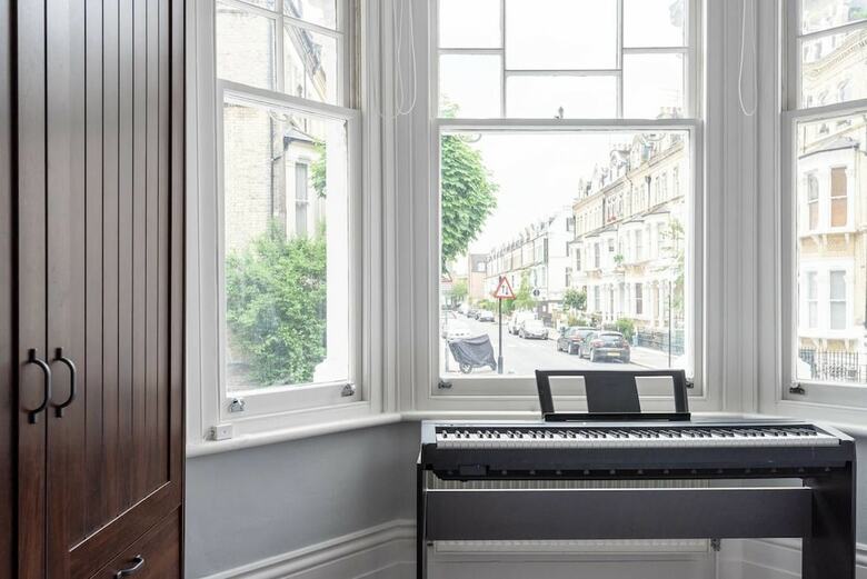 1br Modern Home W/garden In West Kensington