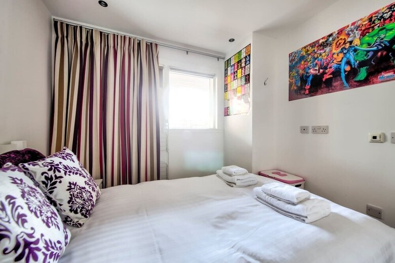 Apartamentos Bright, Modern 1 Bed In Melvin Walk