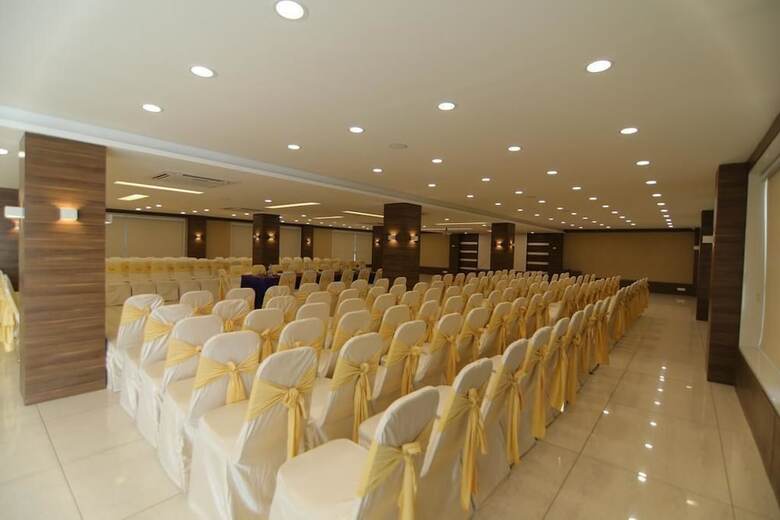 Jayson Metoda By Innovic Hotels