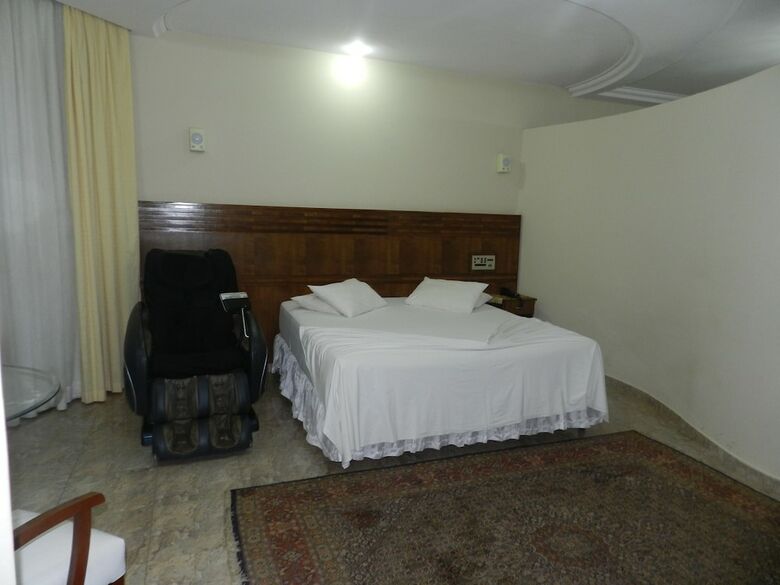 Paradise Inn Hotel E Lazer