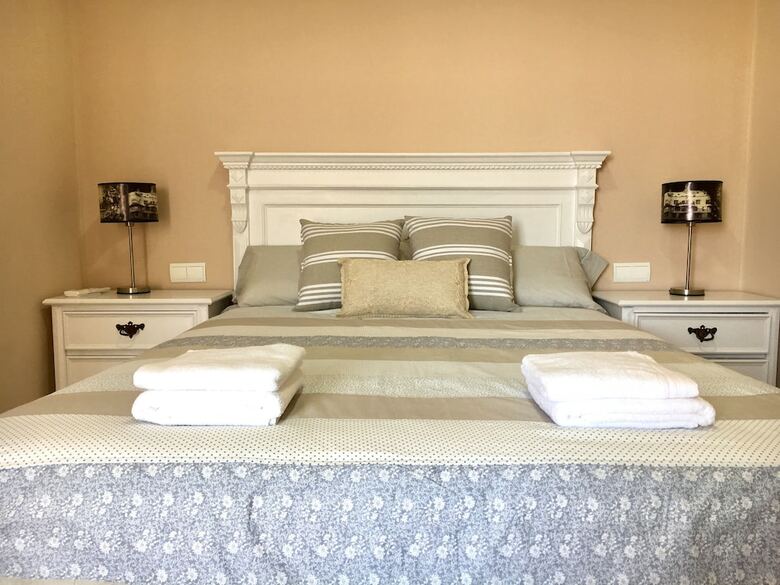 Apartamento  Impecable Estancia Con Metro Delante