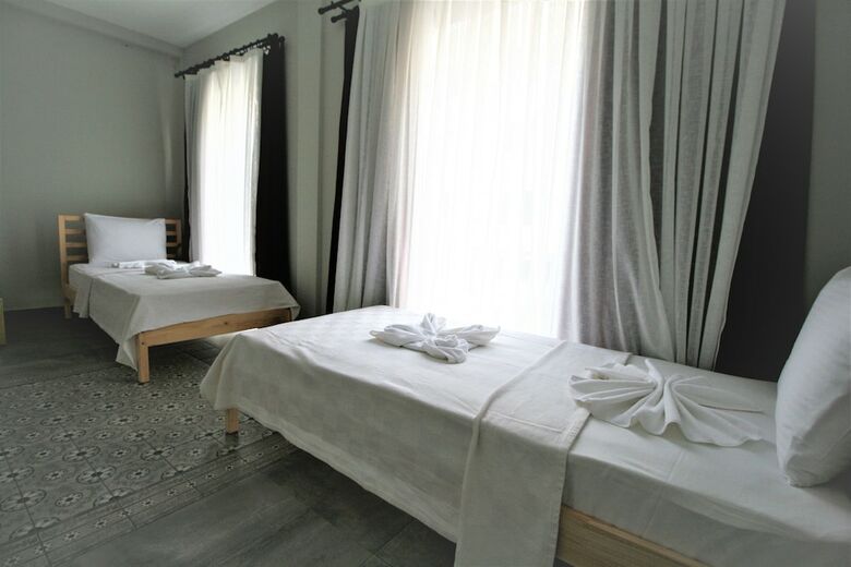 Hostal Archeo Hostel - Adults Only