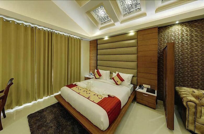 Hotel Maulik Mansion Resort