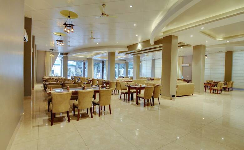 Hotel Maulik Mansion Resort