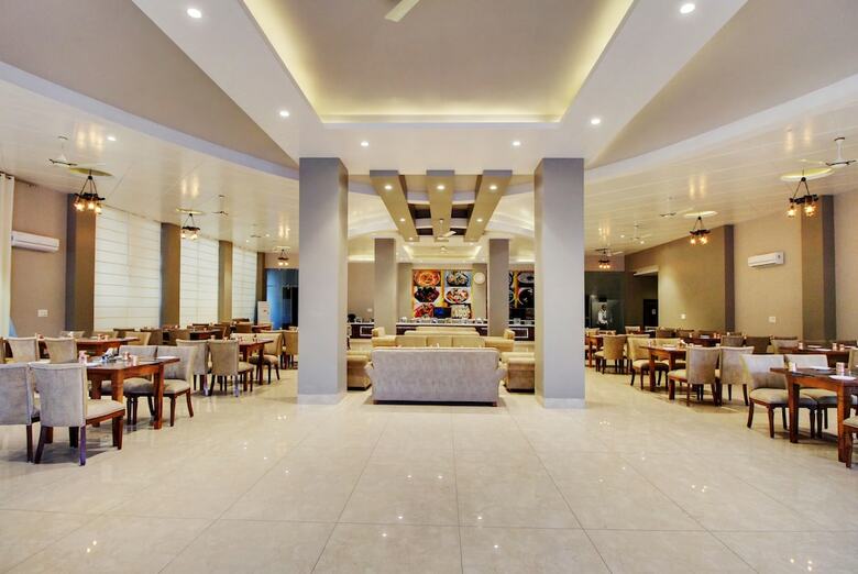 Hotel Maulik Mansion Resort
