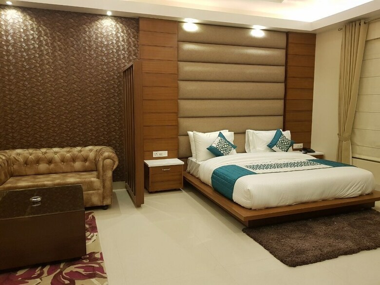 Hotel Maulik Mansion Resort