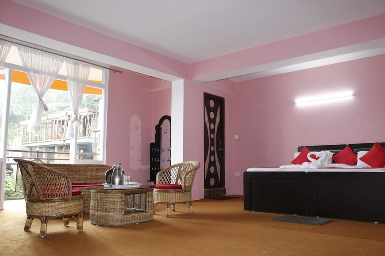 Hotel The Royal Boutique