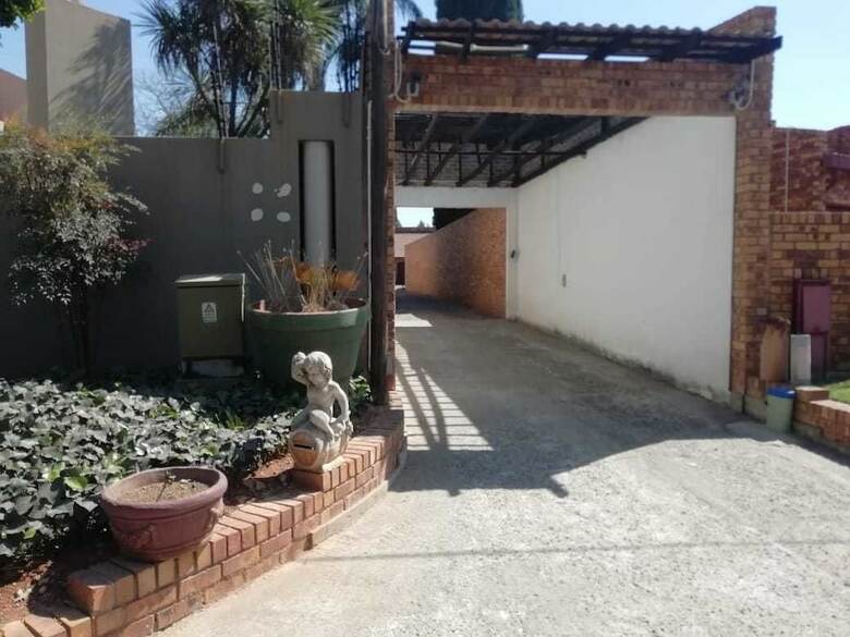 Acquila Bed And Breakfast